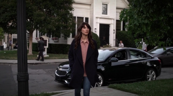 Pretty_Little_Liars_S06E11_Of_Late_I_Think_of_Rosewood_720p_WEB-DL_DD5_1_H_264-NTb_0357.jpg