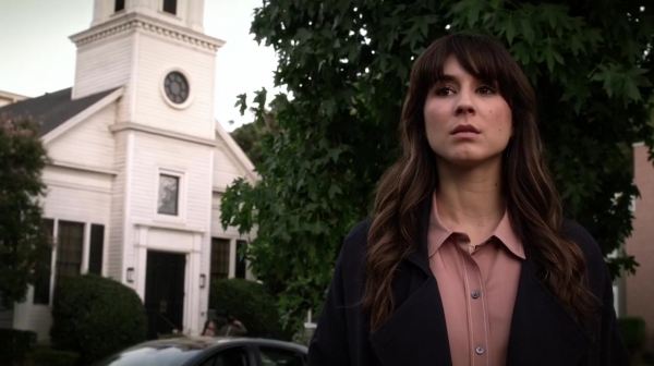Pretty_Little_Liars_S06E11_Of_Late_I_Think_of_Rosewood_720p_WEB-DL_DD5_1_H_264-NTb_0369.jpg