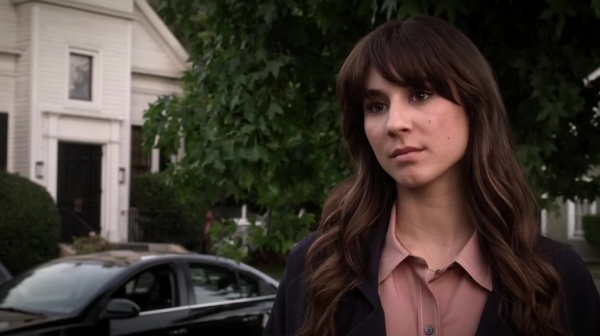 Pretty_Little_Liars_S06E11_Of_Late_I_Think_of_Rosewood_720p_WEB-DL_DD5_1_H_264-NTb_0378.jpg