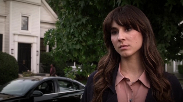 Pretty_Little_Liars_S06E11_Of_Late_I_Think_of_Rosewood_720p_WEB-DL_DD5_1_H_264-NTb_0379.jpg