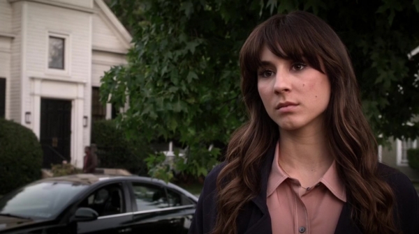 Pretty_Little_Liars_S06E11_Of_Late_I_Think_of_Rosewood_720p_WEB-DL_DD5_1_H_264-NTb_0380.jpg