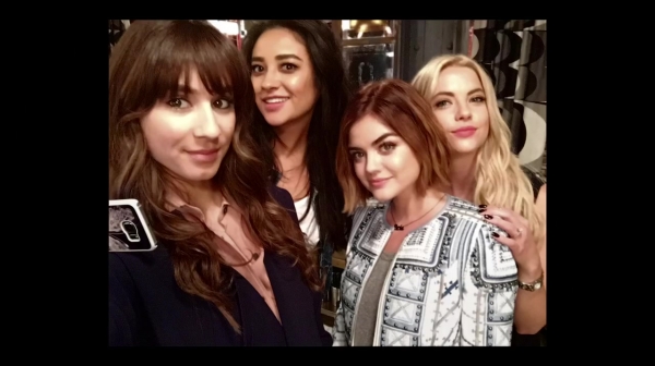Pretty_Little_Liars_S06E11_Of_Late_I_Think_of_Rosewood_720p_WEB-DL_DD5_1_H_264-NTb_0412.jpg