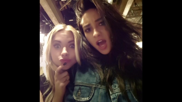 Pretty_Little_Liars_S06E11_Of_Late_I_Think_of_Rosewood_720p_WEB-DL_DD5_1_H_264-NTb_0419.jpg