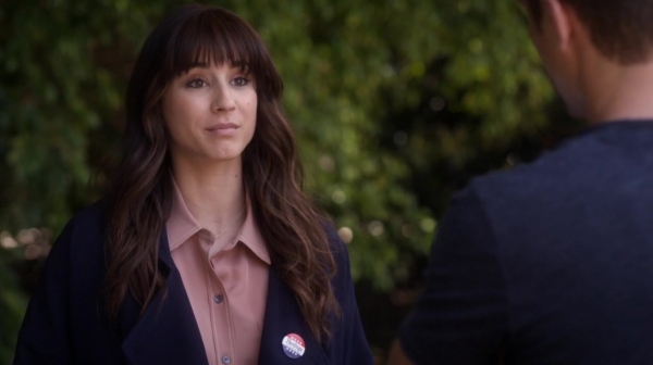 Pretty_Little_Liars_S06E11_Of_Late_I_Think_of_Rosewood_720p_WEB-DL_DD5_1_H_264-NTb_0958.jpg