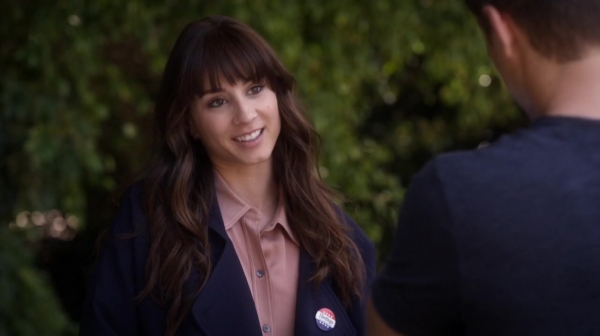 Pretty_Little_Liars_S06E11_Of_Late_I_Think_of_Rosewood_720p_WEB-DL_DD5_1_H_264-NTb_0961.jpg