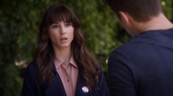 Pretty_Little_Liars_S06E11_Of_Late_I_Think_of_Rosewood_720p_WEB-DL_DD5_1_H_264-NTb_0977.jpg
