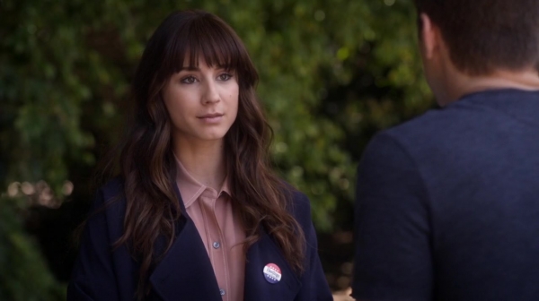 Pretty_Little_Liars_S06E11_Of_Late_I_Think_of_Rosewood_720p_WEB-DL_DD5_1_H_264-NTb_0985.jpg