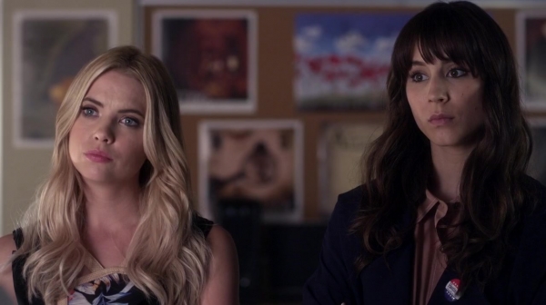Pretty_Little_Liars_S06E11_Of_Late_I_Think_of_Rosewood_720p_WEB-DL_DD5_1_H_264-NTb_1093.jpg