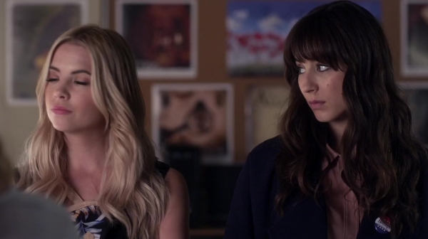Pretty_Little_Liars_S06E11_Of_Late_I_Think_of_Rosewood_720p_WEB-DL_DD5_1_H_264-NTb_1102.jpg