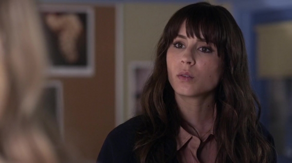 Pretty_Little_Liars_S06E11_Of_Late_I_Think_of_Rosewood_720p_WEB-DL_DD5_1_H_264-NTb_1110.jpg