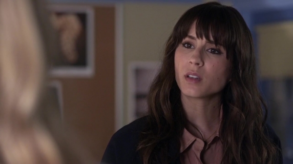 Pretty_Little_Liars_S06E11_Of_Late_I_Think_of_Rosewood_720p_WEB-DL_DD5_1_H_264-NTb_1111.jpg