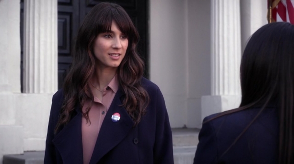 Pretty_Little_Liars_S06E11_Of_Late_I_Think_of_Rosewood_720p_WEB-DL_DD5_1_H_264-NTb_1232.jpg