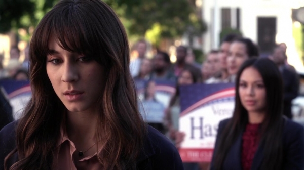 Pretty_Little_Liars_S06E11_Of_Late_I_Think_of_Rosewood_720p_WEB-DL_DD5_1_H_264-NTb_1250.jpg