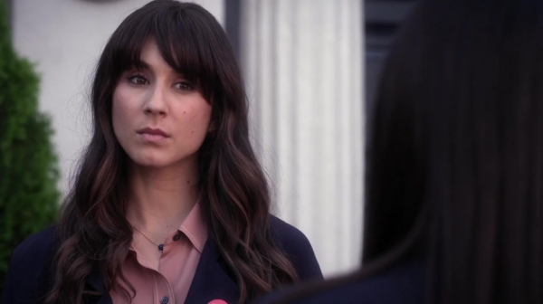Pretty_Little_Liars_S06E11_Of_Late_I_Think_of_Rosewood_720p_WEB-DL_DD5_1_H_264-NTb_1256.jpg