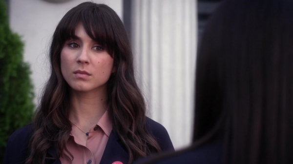 Pretty_Little_Liars_S06E11_Of_Late_I_Think_of_Rosewood_720p_WEB-DL_DD5_1_H_264-NTb_1263.jpg