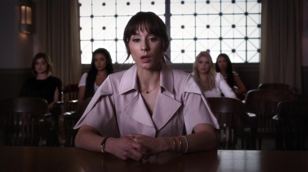 Pretty_Little_Liars_S06E11_Of_Late_I_Think_of_Rosewood_720p_WEB-DL_DD5_1_H_264-NTb_1378.jpg