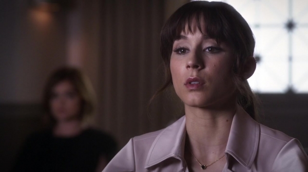 Pretty_Little_Liars_S06E11_Of_Late_I_Think_of_Rosewood_720p_WEB-DL_DD5_1_H_264-NTb_1392.jpg