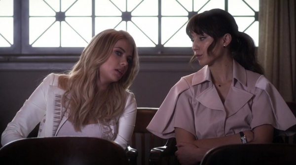 Pretty_Little_Liars_S06E11_Of_Late_I_Think_of_Rosewood_720p_WEB-DL_DD5_1_H_264-NTb_1583.jpg