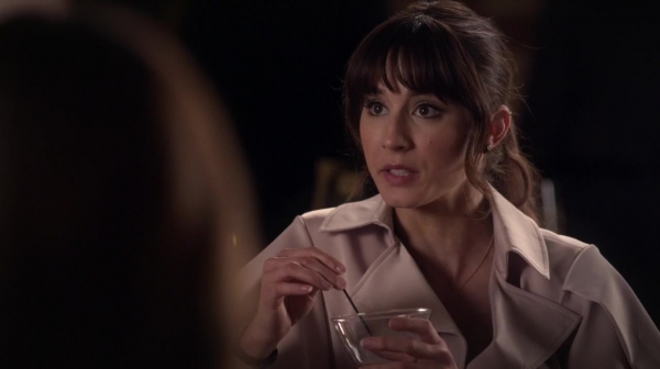 Pretty_Little_Liars_S06E11_Of_Late_I_Think_of_Rosewood_720p_WEB-DL_DD5_1_H_264-NTb_1789.jpg
