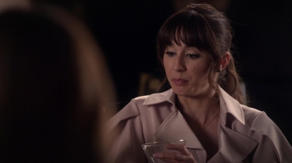 Pretty_Little_Liars_S06E11_Of_Late_I_Think_of_Rosewood_720p_WEB-DL_DD5_1_H_264-NTb_1792.jpg