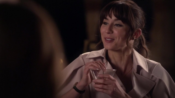 Pretty_Little_Liars_S06E11_Of_Late_I_Think_of_Rosewood_720p_WEB-DL_DD5_1_H_264-NTb_1815.jpg