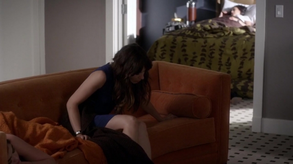 Pretty_Little_Liars_S06E11_Of_Late_I_Think_of_Rosewood_720p_WEB-DL_DD5_1_H_264-NTb_1934.jpg
