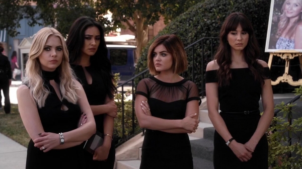 Pretty_Little_Liars_S06E11_Of_Late_I_Think_of_Rosewood_720p_WEB-DL_DD5_1_H_264-NTb_2502.jpg