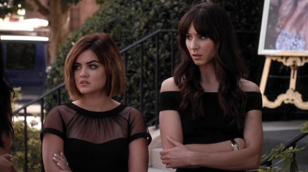 Pretty_Little_Liars_S06E11_Of_Late_I_Think_of_Rosewood_720p_WEB-DL_DD5_1_H_264-NTb_2509.jpg