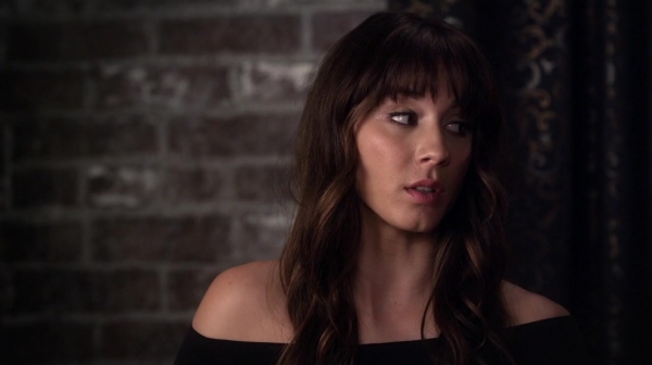 Pretty_Little_Liars_S06E12_Charlotte_s_Web_720p_WEB-DL_DD5_1_H_264-NTb_0137.jpg