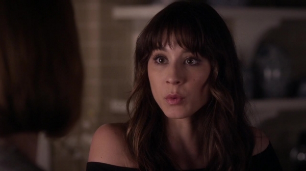 Pretty_Little_Liars_S06E12_Charlotte_s_Web_720p_WEB-DL_DD5_1_H_264-NTb_0291.jpg