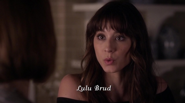 Pretty_Little_Liars_S06E12_Charlotte_s_Web_720p_WEB-DL_DD5_1_H_264-NTb_0293.jpg