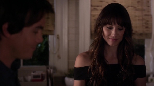Pretty_Little_Liars_S06E12_Charlotte_s_Web_720p_WEB-DL_DD5_1_H_264-NTb_0335.jpg