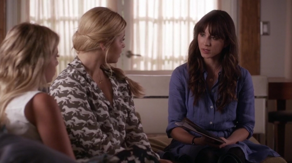 Pretty_Little_Liars_S06E12_Charlotte_s_Web_720p_WEB-DL_DD5_1_H_264-NTb_0731.jpg