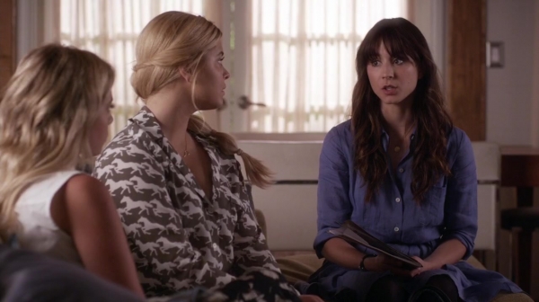 Pretty_Little_Liars_S06E12_Charlotte_s_Web_720p_WEB-DL_DD5_1_H_264-NTb_0737.jpg