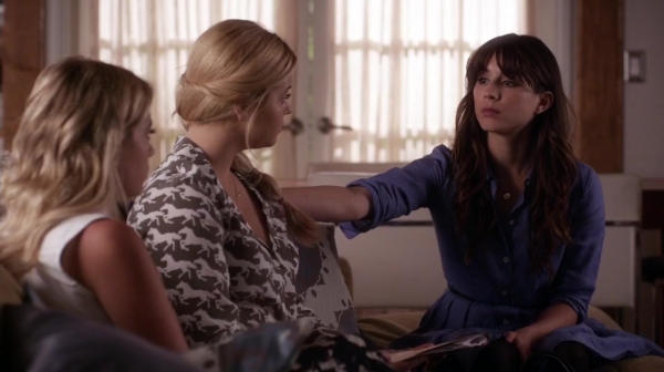 Pretty_Little_Liars_S06E12_Charlotte_s_Web_720p_WEB-DL_DD5_1_H_264-NTb_0766.jpg