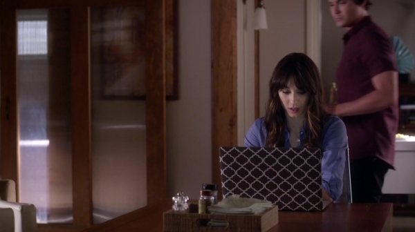 Pretty_Little_Liars_S06E12_Charlotte_s_Web_720p_WEB-DL_DD5_1_H_264-NTb_0932.jpg