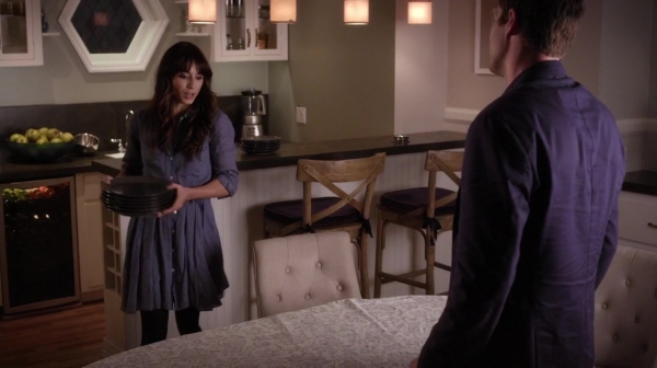 Pretty_Little_Liars_S06E12_Charlotte_s_Web_720p_WEB-DL_DD5_1_H_264-NTb_1379.jpg