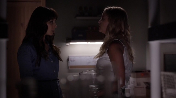 Pretty_Little_Liars_S06E12_Charlotte_s_Web_720p_WEB-DL_DD5_1_H_264-NTb_1557.jpg