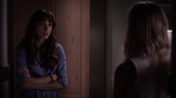 Pretty_Little_Liars_S06E12_Charlotte_s_Web_720p_WEB-DL_DD5_1_H_264-NTb_1597.jpg