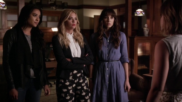 Pretty_Little_Liars_S06E12_Charlotte_s_Web_720p_WEB-DL_DD5_1_H_264-NTb_1968.jpg