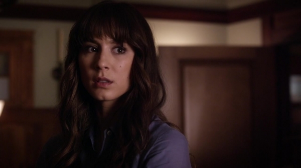 Pretty_Little_Liars_S06E12_Charlotte_s_Web_720p_WEB-DL_DD5_1_H_264-NTb_2150.jpg