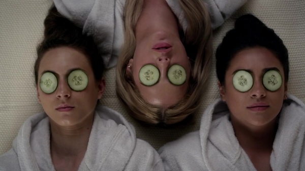 Pretty_Little_Liars_S06E13_The_Gloves_Are_On_720p_WEB-DL_DD5_1_H_264-NTb_0053.jpg