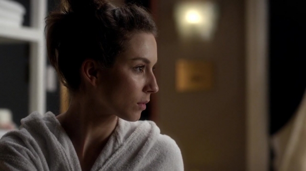 Pretty_Little_Liars_S06E13_The_Gloves_Are_On_720p_WEB-DL_DD5_1_H_264-NTb_0107.jpg