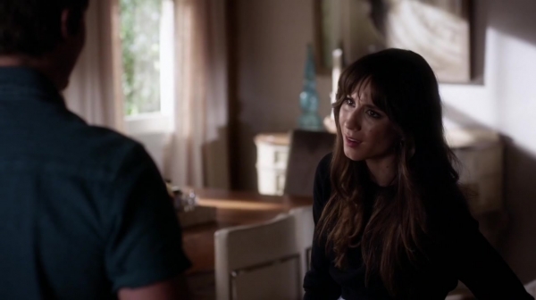 Pretty_Little_Liars_S06E13_The_Gloves_Are_On_720p_WEB-DL_DD5_1_H_264-NTb_0405.jpg