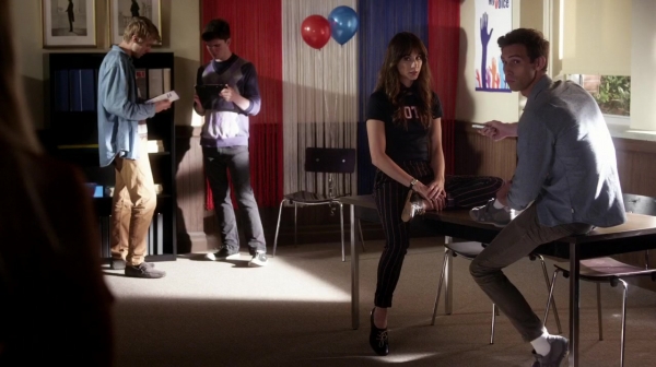 Pretty_Little_Liars_S06E13_The_Gloves_Are_On_720p_WEB-DL_DD5_1_H_264-NTb_0733.jpg