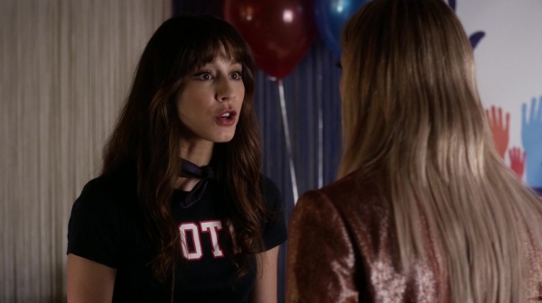 Pretty_Little_Liars_S06E13_The_Gloves_Are_On_720p_WEB-DL_DD5_1_H_264-NTb_0785.jpg