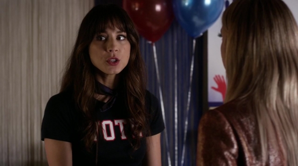 Pretty_Little_Liars_S06E13_The_Gloves_Are_On_720p_WEB-DL_DD5_1_H_264-NTb_0789.jpg