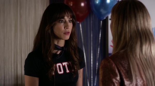 Pretty_Little_Liars_S06E13_The_Gloves_Are_On_720p_WEB-DL_DD5_1_H_264-NTb_0790.jpg