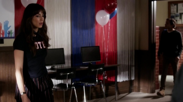 Pretty_Little_Liars_S06E13_The_Gloves_Are_On_720p_WEB-DL_DD5_1_H_264-NTb_0803.jpg