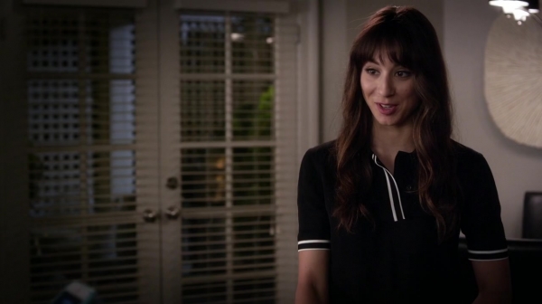 Pretty_Little_Liars_S06E13_The_Gloves_Are_On_720p_WEB-DL_DD5_1_H_264-NTb_1076.jpg
